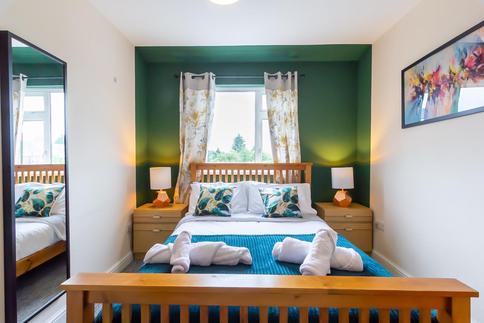 Апартаменты Bathway House - Free Secured Parking And Wifi Ковентри Экстерьер фото