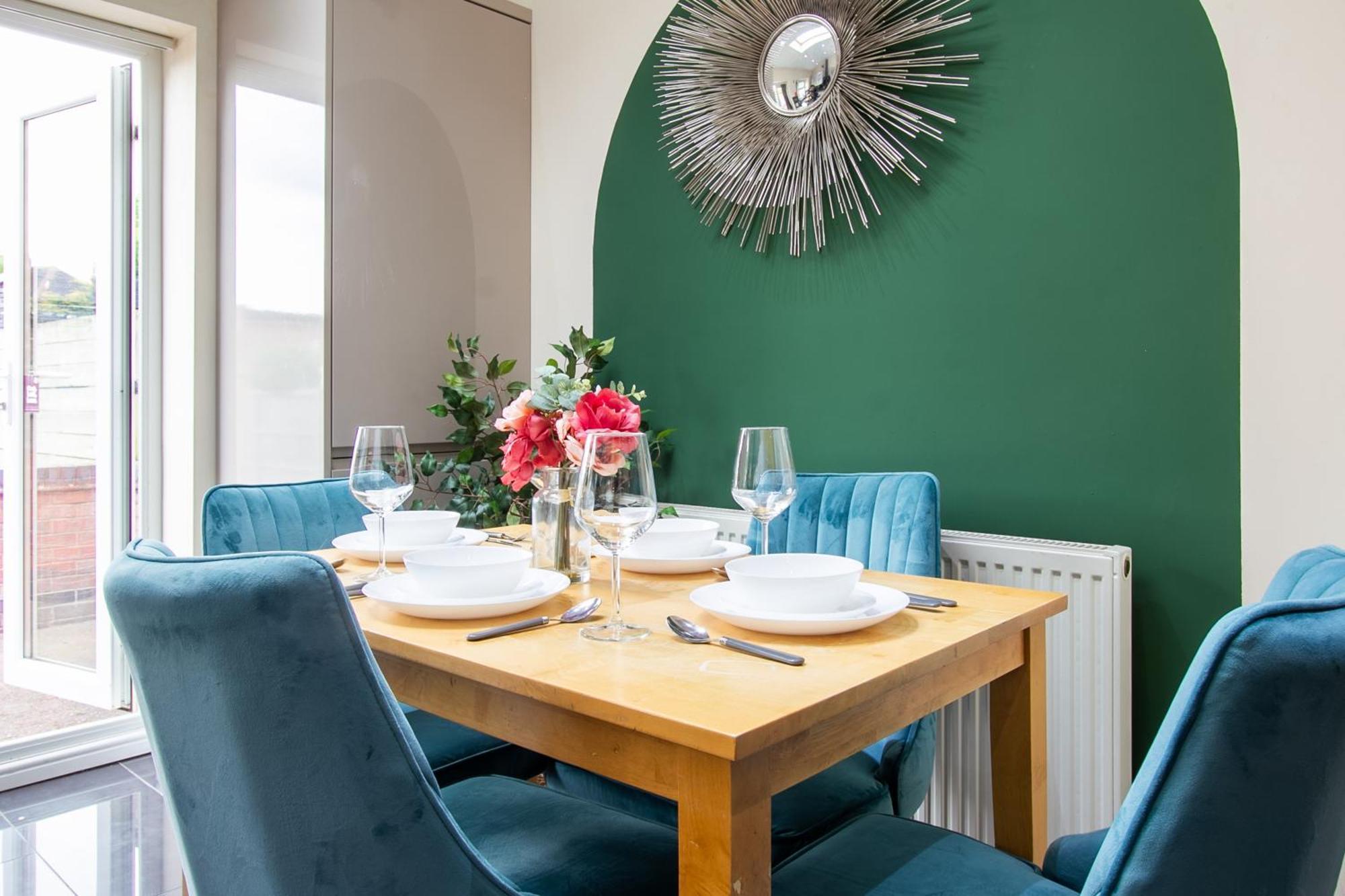 Апартаменты Bathway House - Free Secured Parking And Wifi Ковентри Экстерьер фото