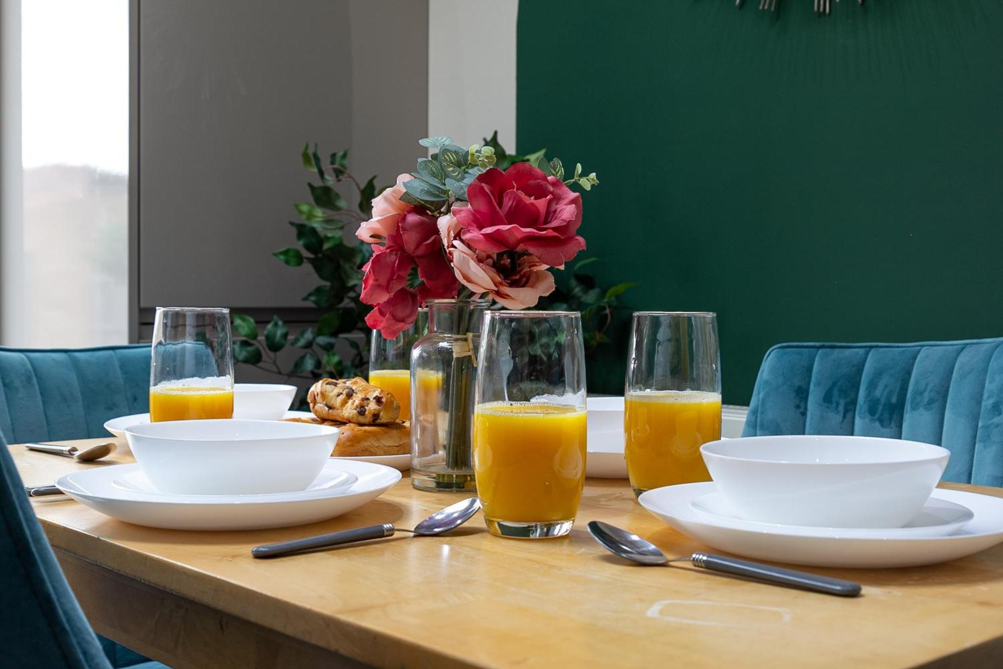Апартаменты Bathway House - Free Secured Parking And Wifi Ковентри Экстерьер фото